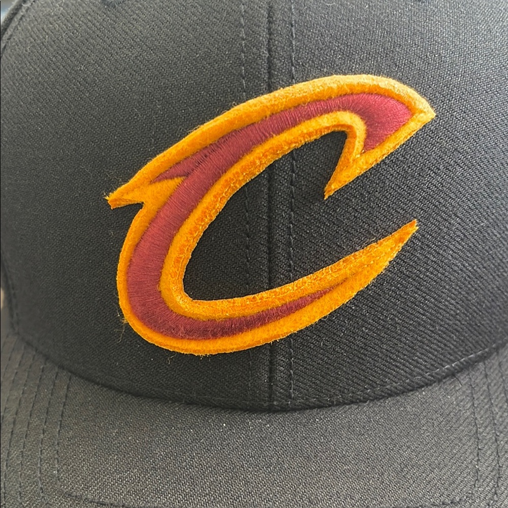 Cleveland Cavaliers Hat - Picture 3 of 8